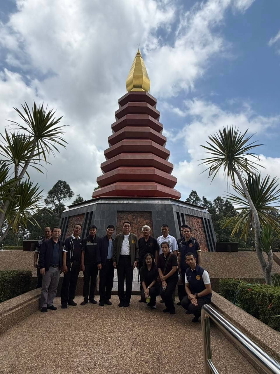title - ปักธงธรรมจักร และธงชาติไทยภายใต้โครงการปลูกป่าเพื่อเป็นพุทธบูชาในพื้นที่ปฏิรูปที่ดิน (ส.ป.ก.)